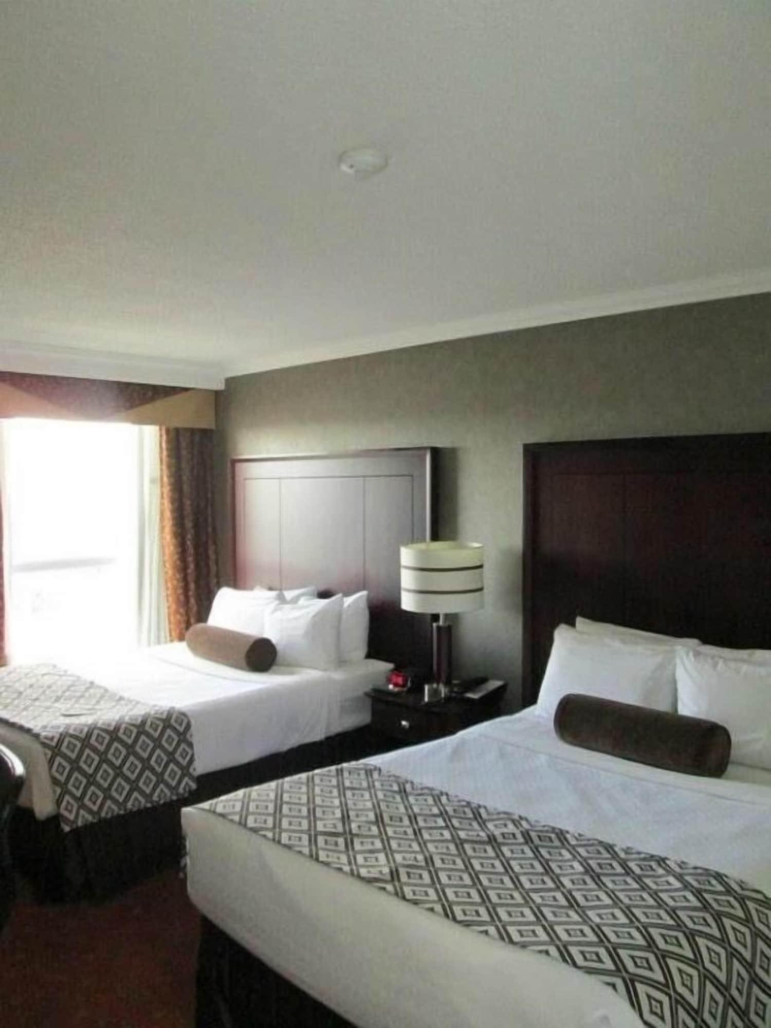 Hamilton Plaza Hotel And Conference Centre 외부 사진