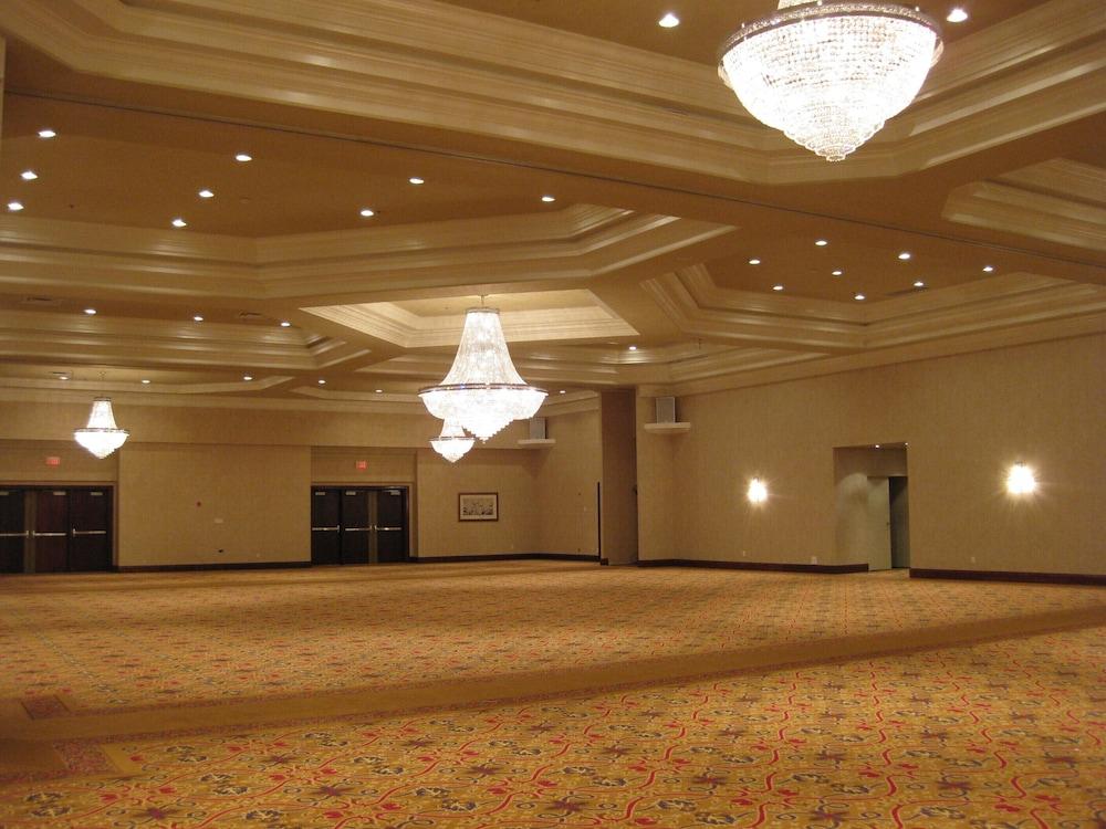 Hamilton Plaza Hotel And Conference Centre 외부 사진
