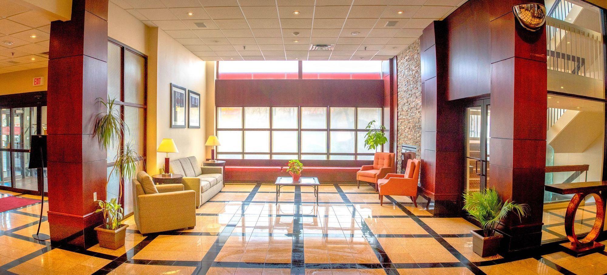 Hamilton Plaza Hotel And Conference Centre 외부 사진