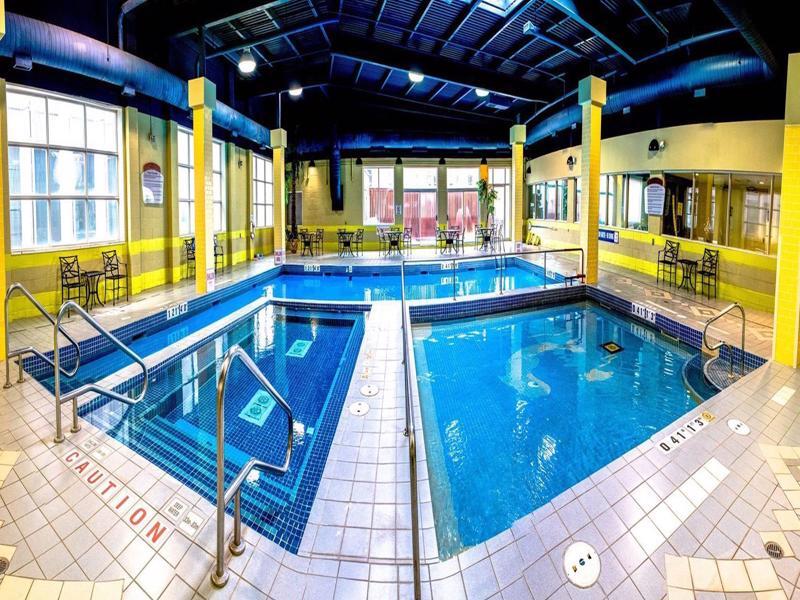 Hamilton Plaza Hotel And Conference Centre 외부 사진