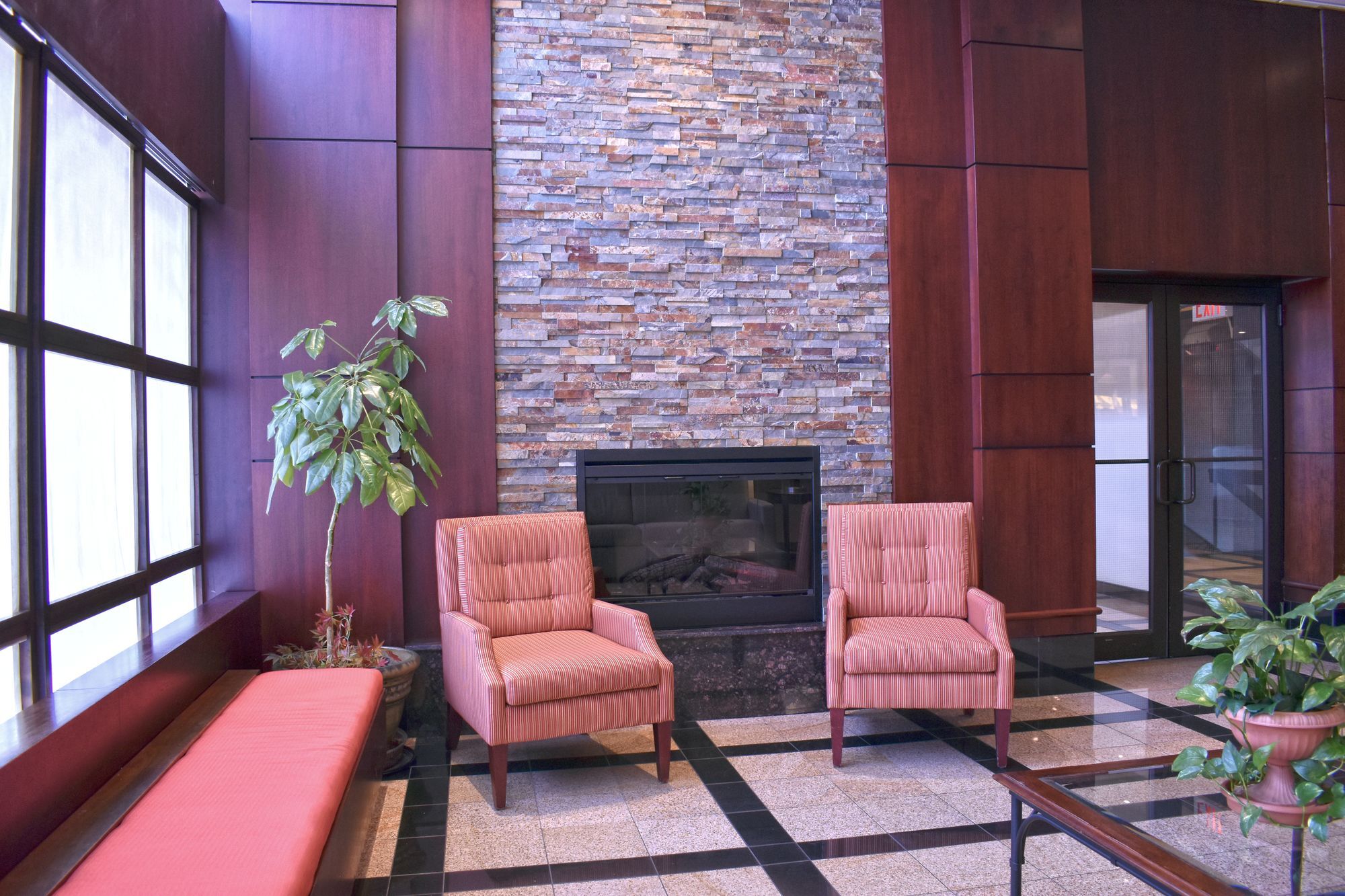 Hamilton Plaza Hotel And Conference Centre 외부 사진